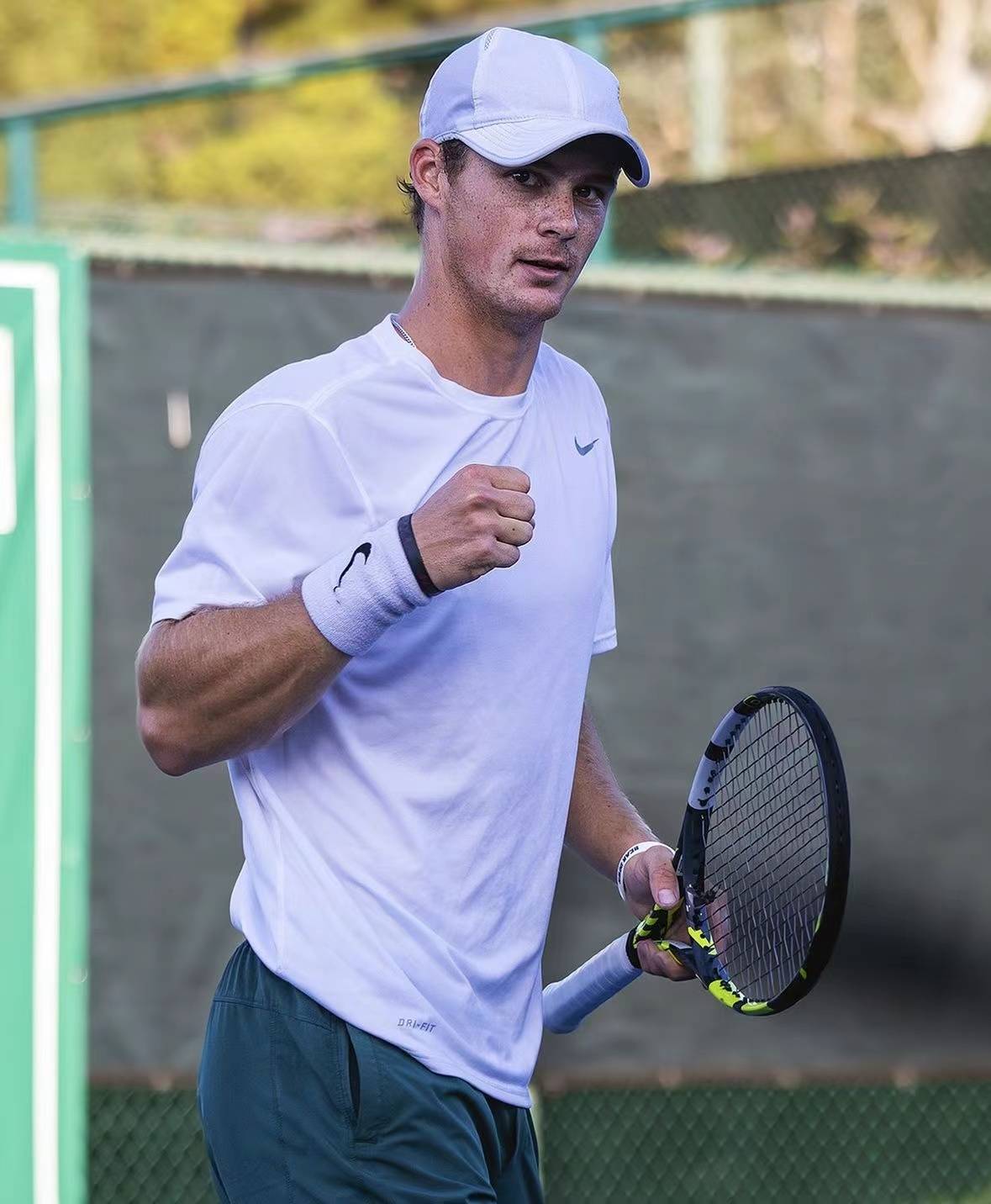 美国田径健将创下历史,获得冠军 美国田径健将创下历史,获得冠军