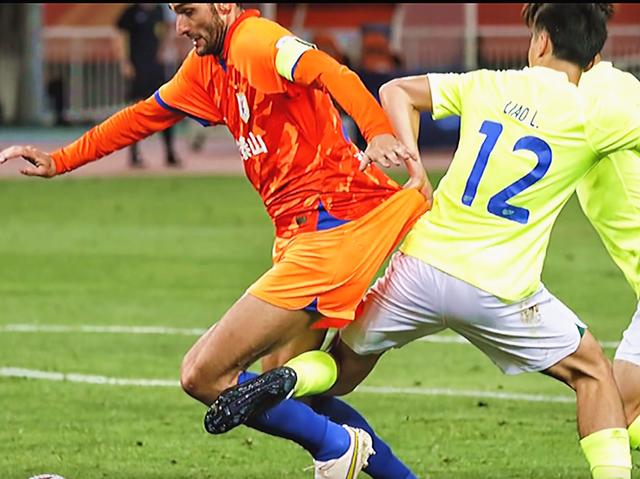 FB体育注册网址-关于沙尔克再次遭遇失利，保级形势雪上加霜的信息