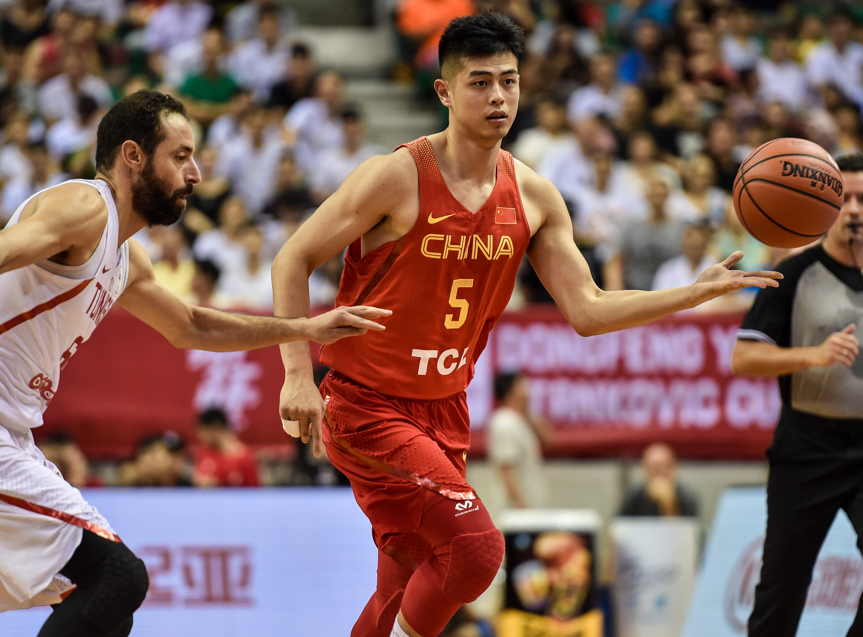 包含突尼斯篮球联赛冠军争夺战激烈白热化,豪强实力对决的词条 包含突尼斯篮球联赛冠军争夺战激烈白热化,豪强实力对决的词条