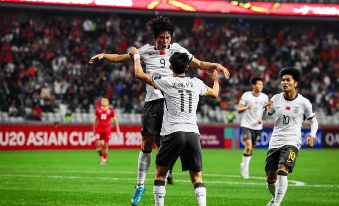 FB体育注册网址-沙特队员发挥出色，帮助球队获胜