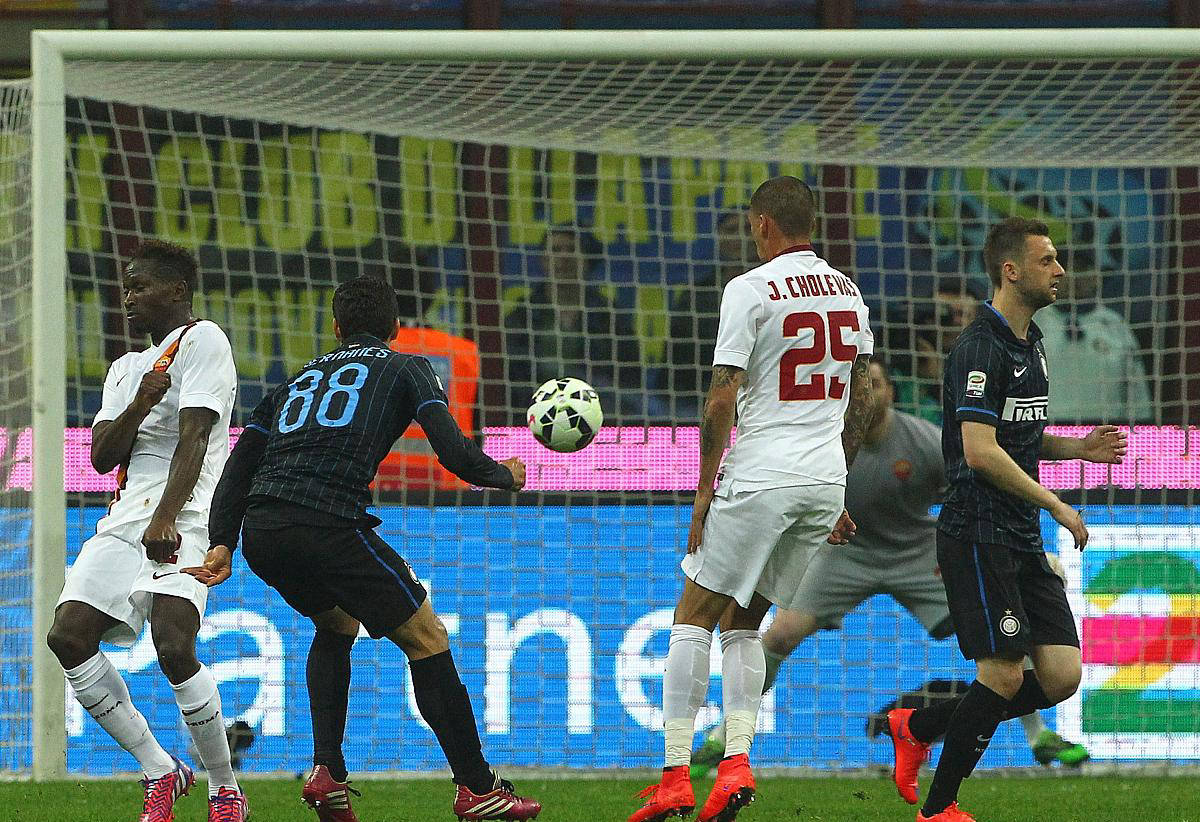 罗马主场取胜,保持不败势头 罗马主场取胜,保持不败势头