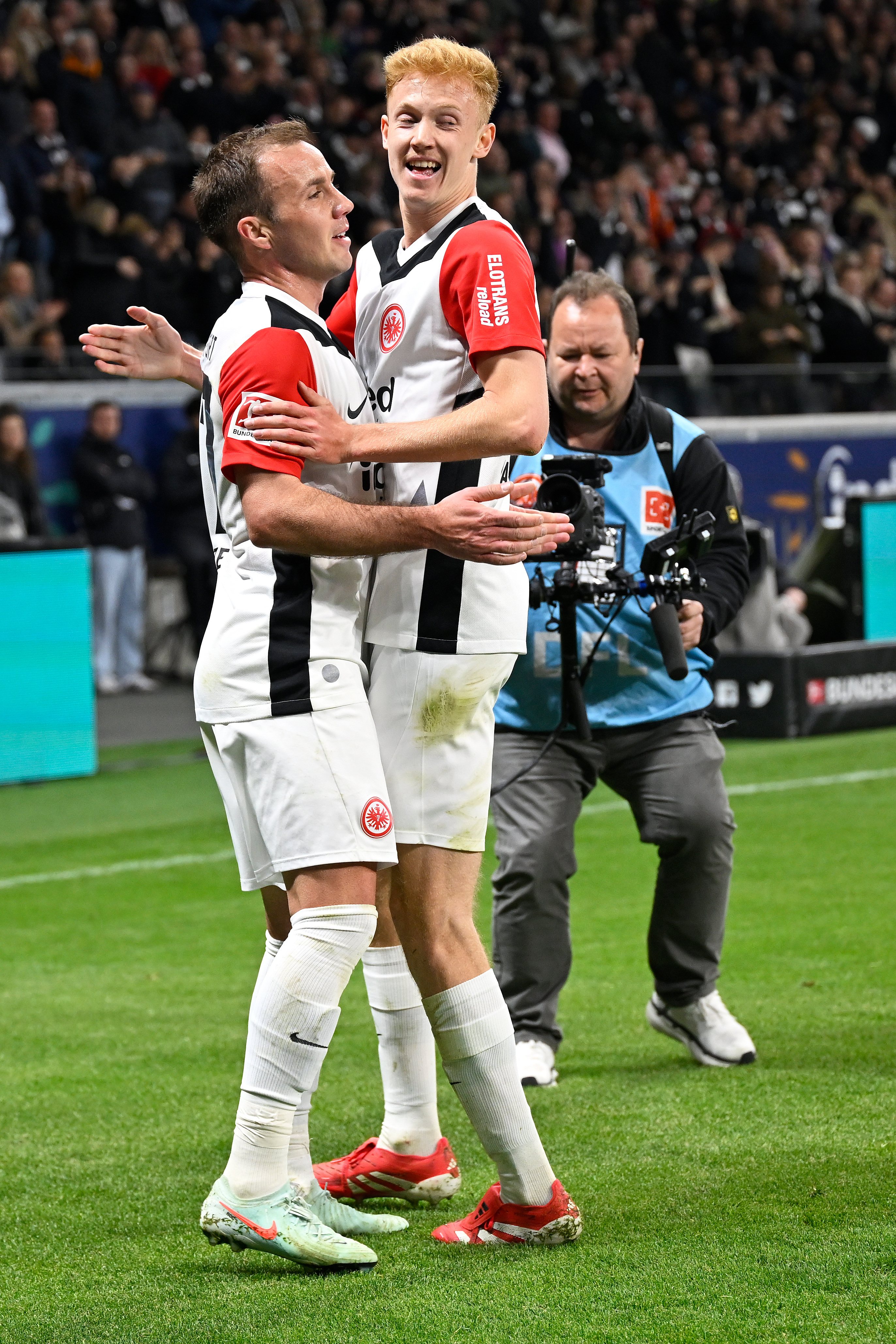 斯图加特战胜沃尔夫斯堡,取得宝贵胜利 斯图加特战胜沃尔夫斯堡,取得宝贵胜利