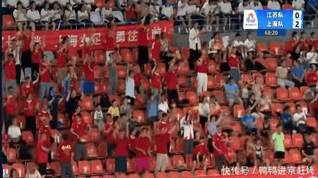 中国女足再次登上冠军宝座,展现出色实力 中国女足再次登上冠军宝座,展现出色实力