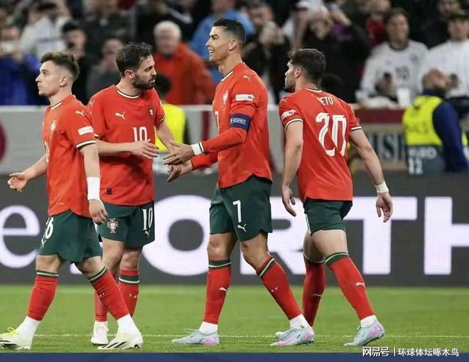 包含葡萄牙神兵突袭,晋级欧国联半决赛的词条 包含葡萄牙神兵突袭,晋级欧国联半决赛的词条