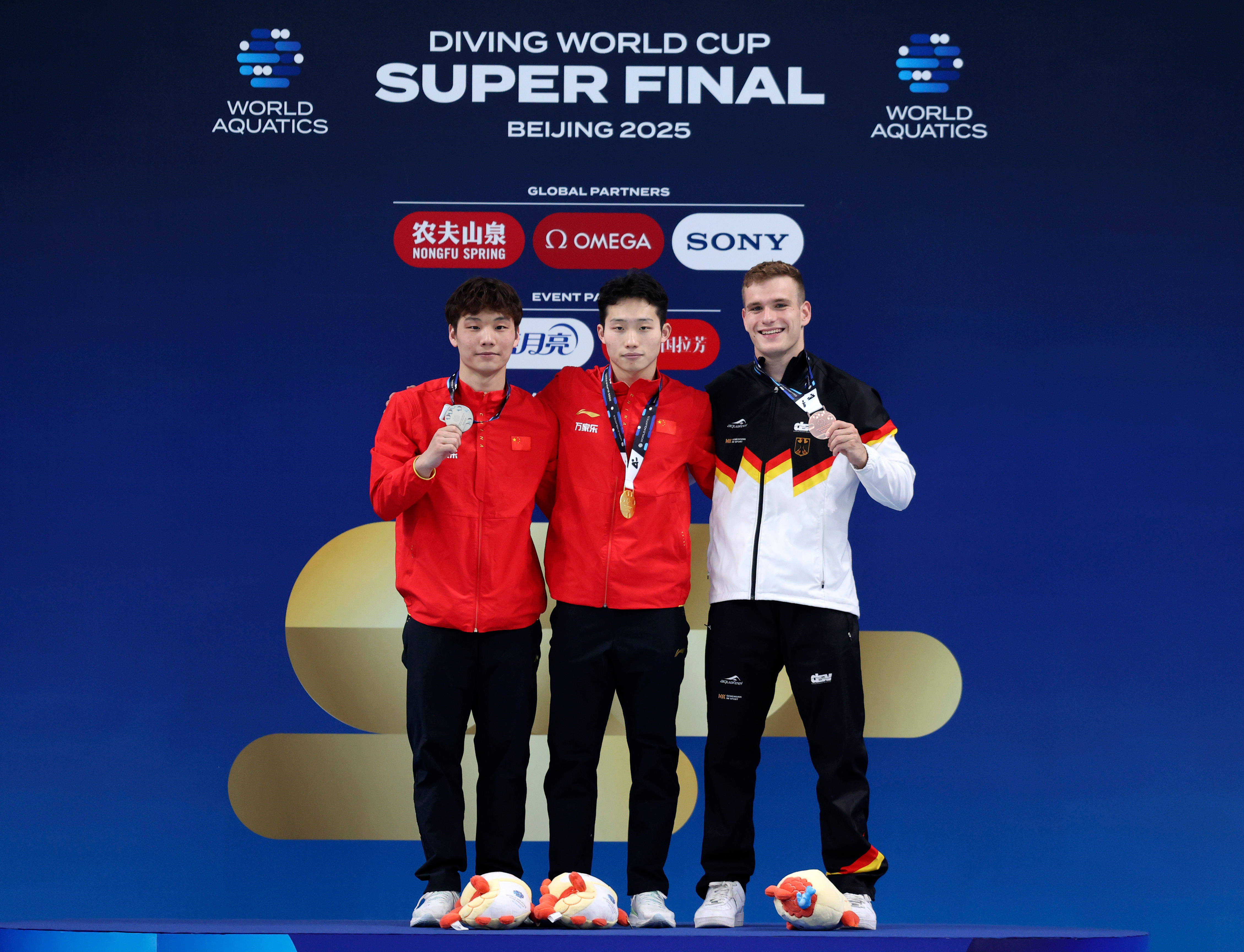 跳水混双赛中国搭档斩获铜牌 跳水混双赛中国搭档斩获铜牌