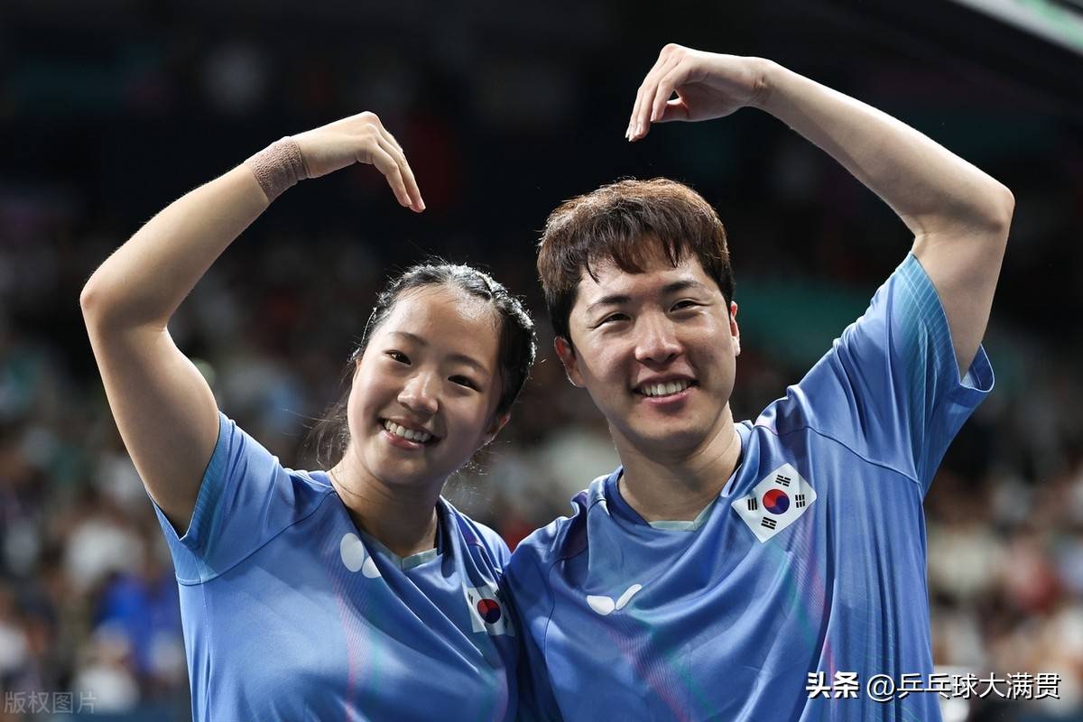 跳水混双赛中国搭档斩获铜牌 跳水混双赛中国搭档斩获铜牌