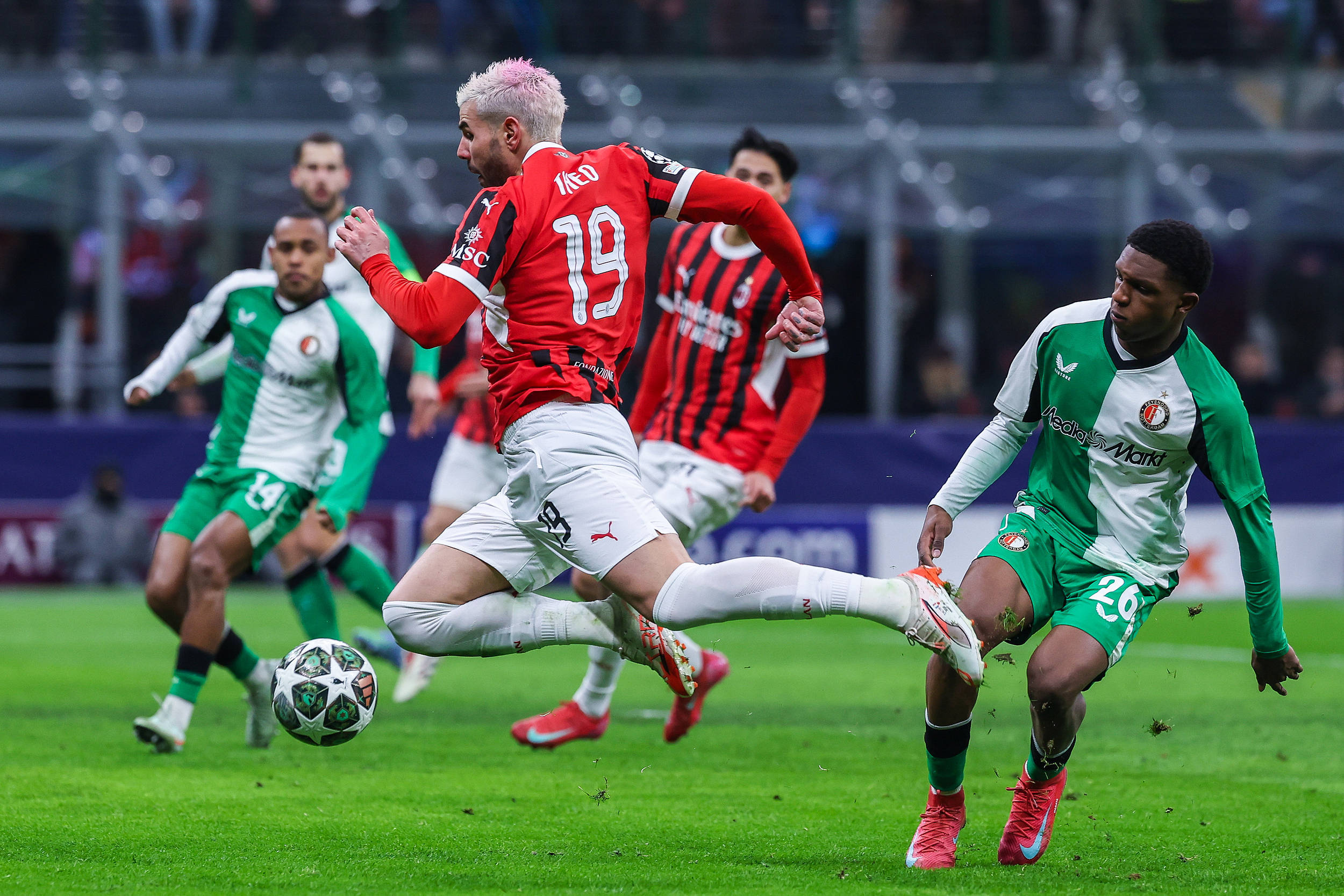 包含阿贾克斯主场大胜狂擒对手,状态火爆!的词条 包含阿贾克斯主场大胜狂擒对手,状态火爆!的词条