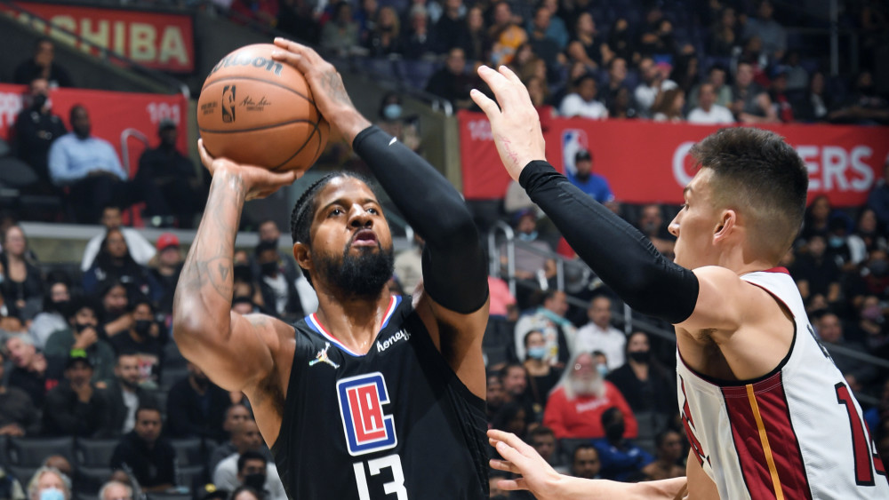 快船重夺西部榜首,首秀洛瑞轰下全场最高26分 快船重夺西部榜首,首秀洛瑞轰下全场最高26分