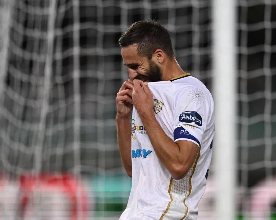 -帕尔马连续不胜，陷入保级泥淖