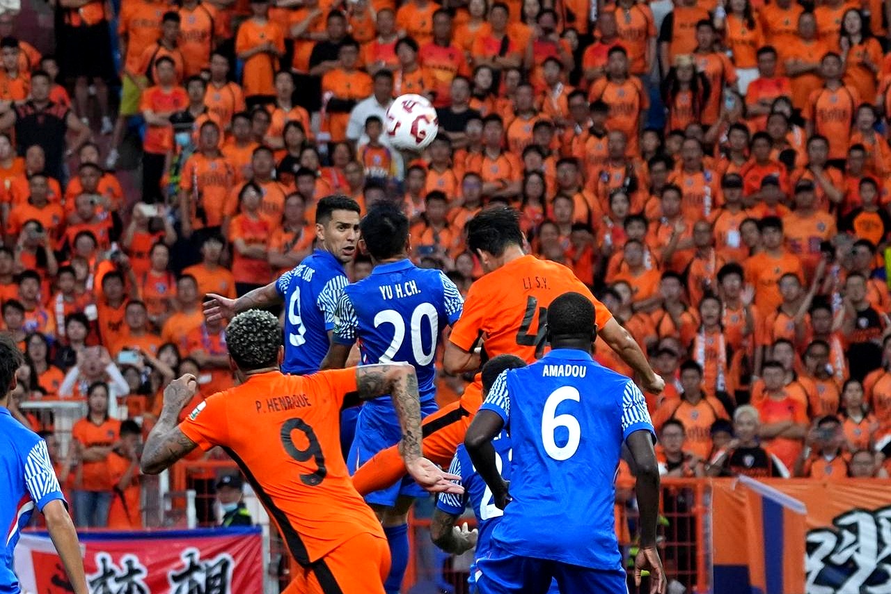 包含申花逼平建业,中超冠军争夺更加激烈的词条 包含申花逼平建业,中超冠军争夺更加激烈的词条