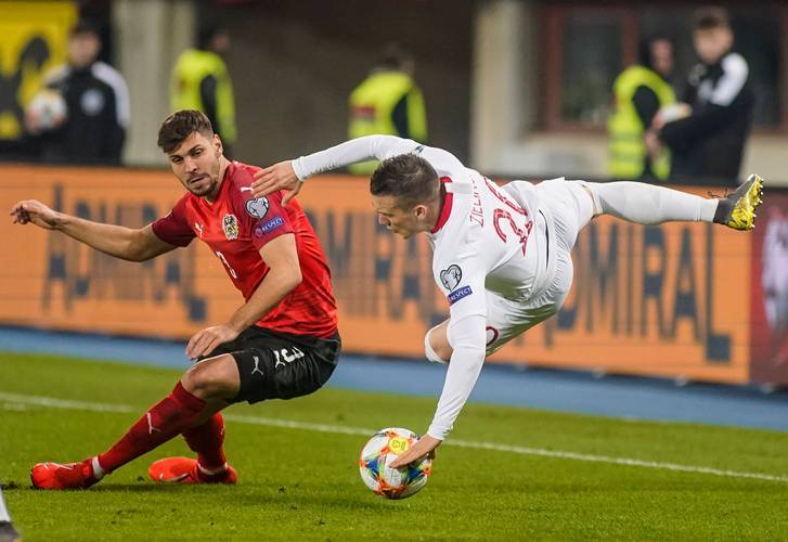 荷兰球队将挑战奥地利,赛场上实力对决的简单介绍 荷兰球队将挑战奥地利,赛场上实力对决的简单介绍