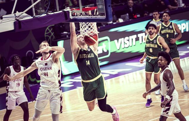 澳洲队员表现出色,闯入八强 澳洲队员表现出色,闯入八强