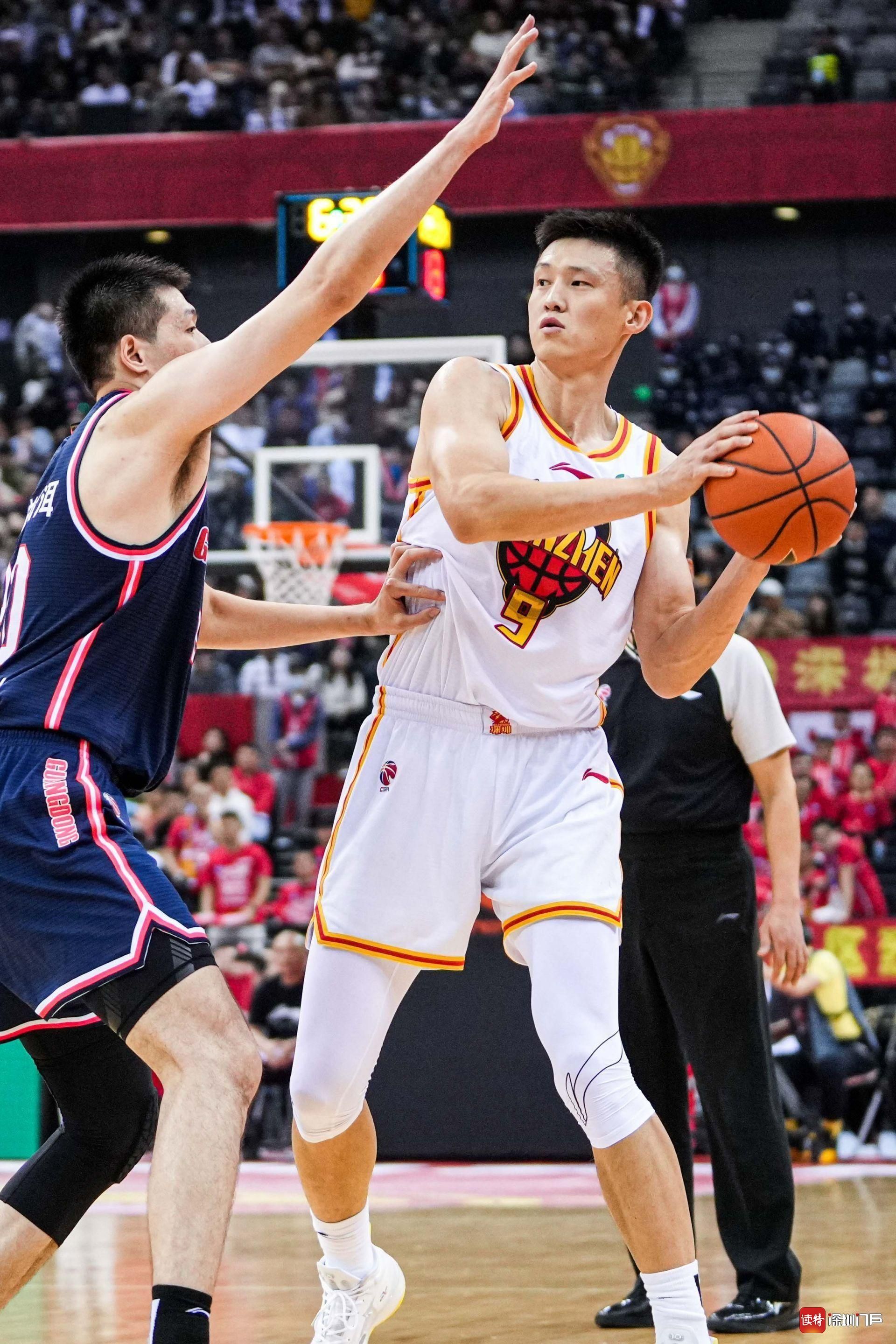 欧国联新赛季开局精彩,球迷沉浸在激烈对决中 欧国联新赛季开局精彩,球迷沉浸在激烈对决中