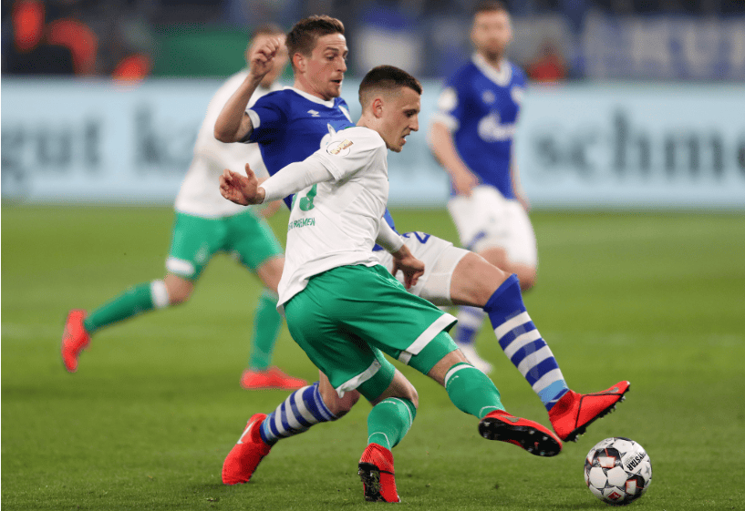 不莱梅客场告负,法兰克福主场欢呼:德甲比赛中的惊险一幕 不莱梅客场告负,法兰克福主场欢呼:德甲比赛中的惊险一幕