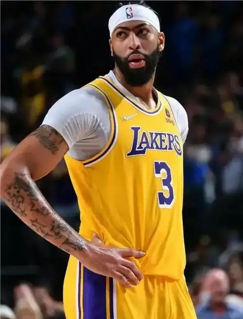 独行侠主场大胜国王,取得连胜势头 独行侠主场大胜国王,取得连胜势头