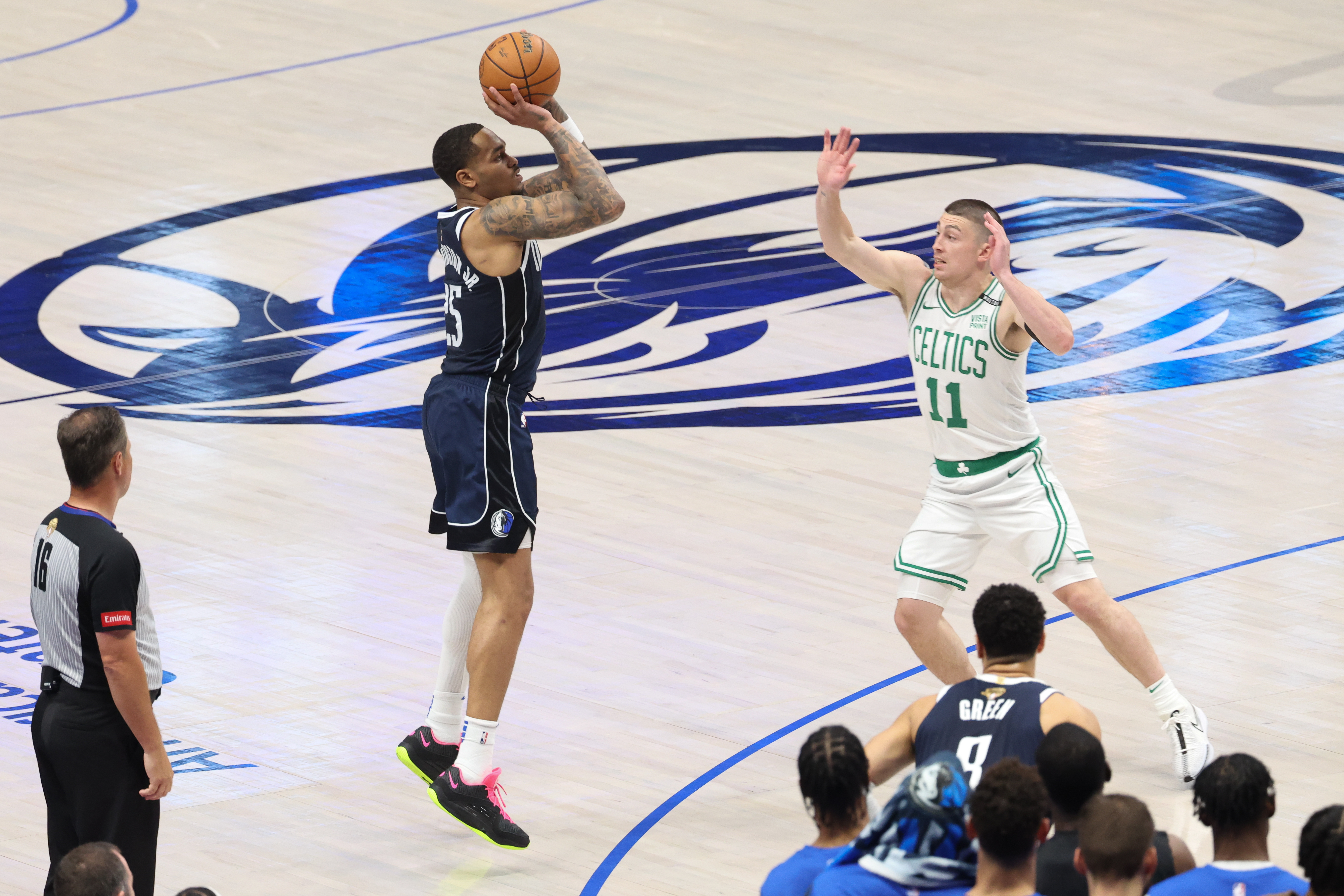 独行侠主场大胜国王,取得连胜势头 独行侠主场大胜国王,取得连胜势头