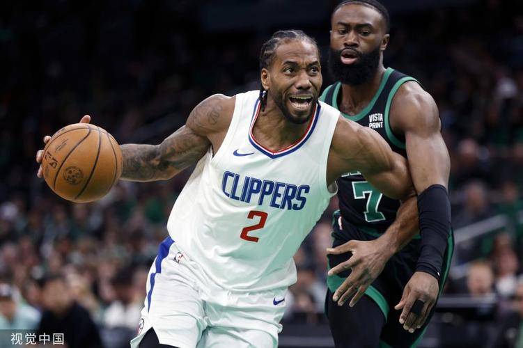 快船击败凯尔特人,保持东部领先 快船击败凯尔特人,保持东部领先