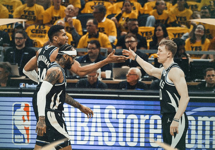 字母哥空砍30+,雄鹿轻取尼克斯的简单介绍 字母哥空砍30+,雄鹿轻取尼克斯的简单介绍