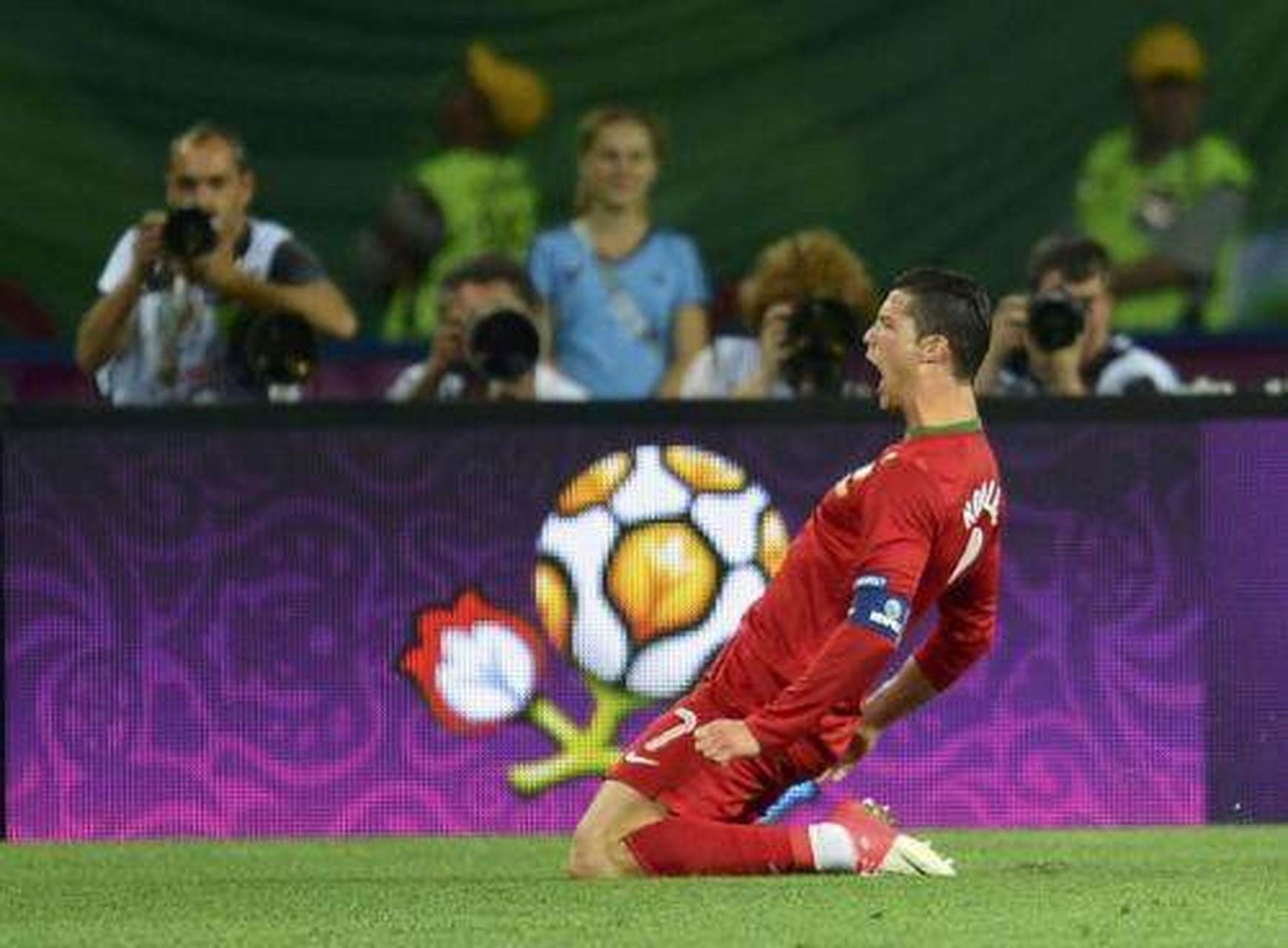 荷兰轻取葡萄牙,哈弗茨带队取胜 荷兰轻取葡萄牙,哈弗茨带队取胜